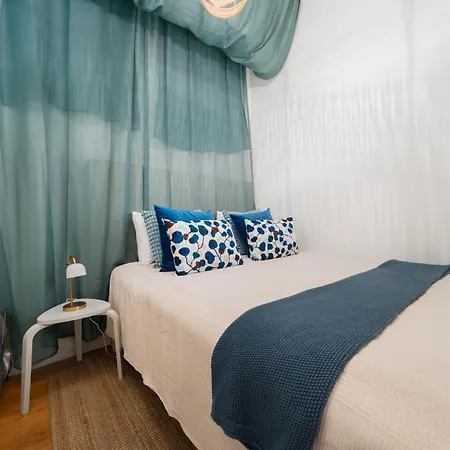 Апартаменты Large By Avenida Da Liberdade 7br Лиссабон
