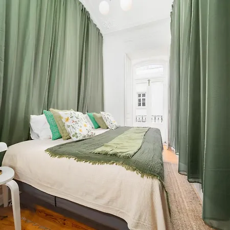 Апартаменты Large By Avenida Da Liberdade 7br