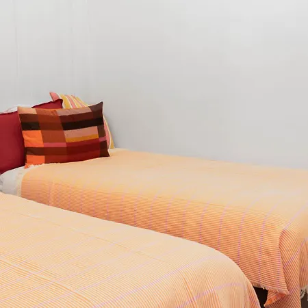 Апартаменты Large By Avenida Da Liberdade 7br Лиссабон