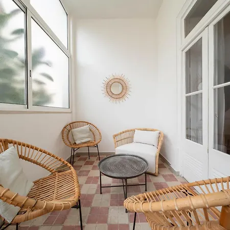 Large By Avenida Da Liberdade 7br * Лиссабон