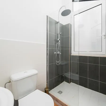 Daire Large By Avenida Da Liberdade 7br Wac Lisboa