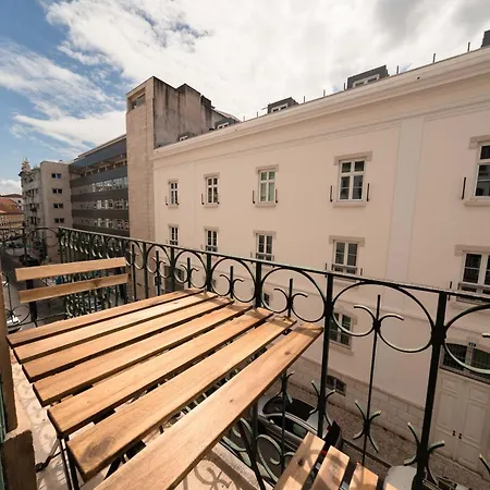 Large By Avenida Da Liberdade 7br * Лиссабон