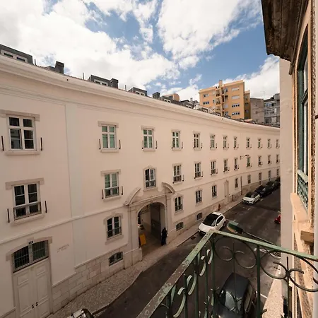 Large By Avenida Da Liberdade 7br * Лиссабон