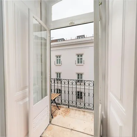 Апартаменты Large By Avenida Da Liberdade 7br