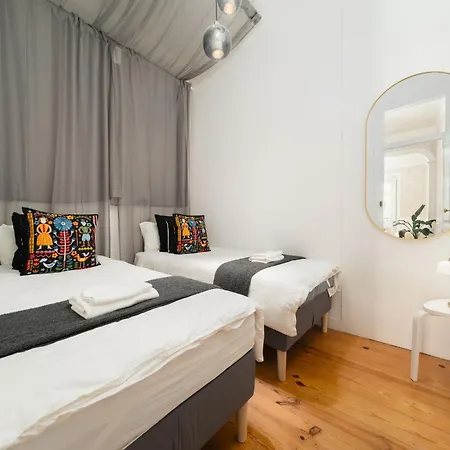 Large By Avenida Da Liberdade 7br Wac Daire *